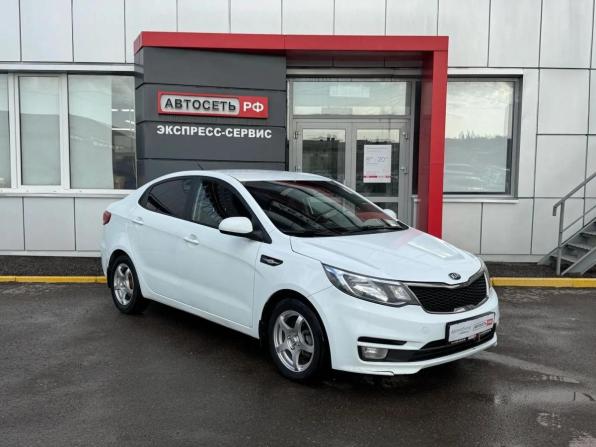 Kia Rio III Рестайлинг с пробегом 2015 года, цена 806 250 рублей, 175431 км, седан, Автокод Объявления