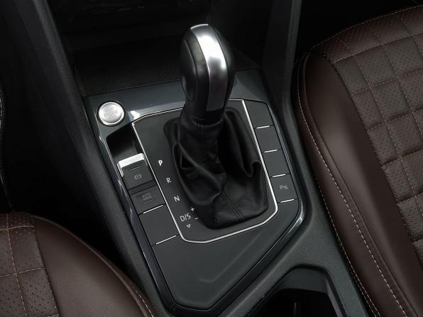 Volkswagen Tiguan II с пробегом 2020 года, цена 2 365 000 рублей, 71000 км, внедорожник, Автокод Объявления