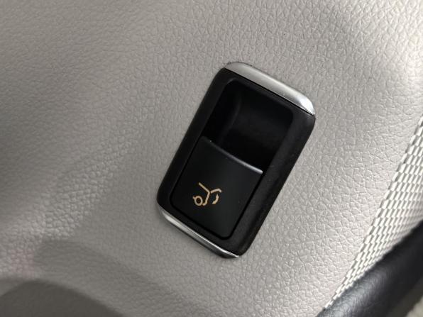 Mercedes-Benz GLA I (X156) Рестайлинг с пробегом 2017 года, цена 2 399 000 рублей, 66151 км, внедорожник, Автокод Объявления