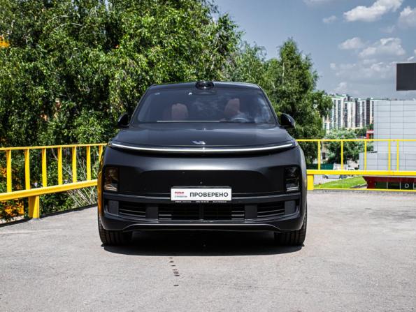 Li Auto (Lixiang) L9 I с пробегом 2023 года, цена 6 999 999 рублей, 11000 км, внедорожник, Автокод Объявления