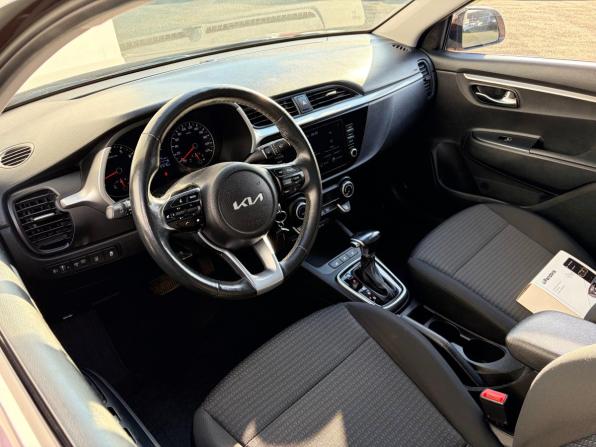 Kia Rio IV Рестайлинг с пробегом 2021 года, цена 1 676 000 рублей, 97216 км, седан, Автокод Объявления