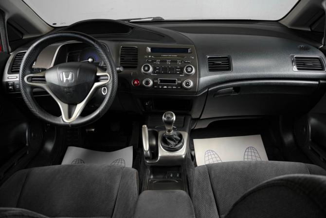 Honda Civic VIII Рестайлинг с пробегом 2011 года, цена 599 000 рублей, 366000 км, седан, Автокод Объявления