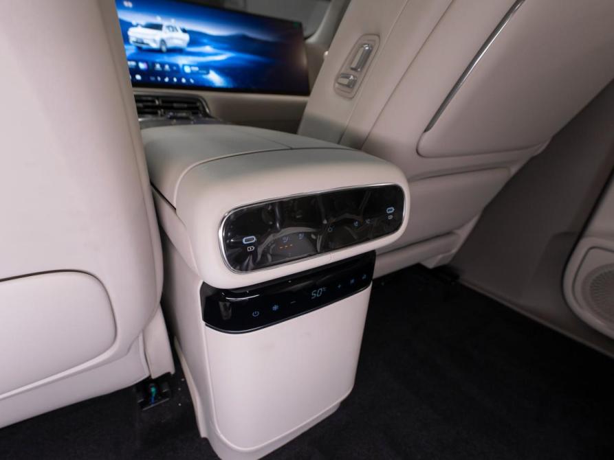 Geely Galaxy M9 Москва  - изображение 17