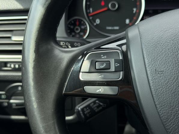 Volkswagen Touareg II с пробегом 2013 года, цена 2 050 000 рублей, 241200 км, внедорожник, Автокод Объявления