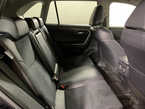 Toyota RAV4 V (XA50) с пробегом 2021 года, цена 3 254 000 рублей, 94071 км, внедорожник, Автокод Объявления