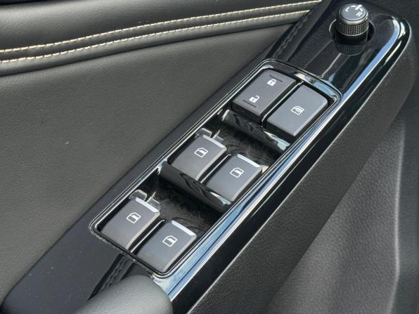 Isuzu D-Max III с пробегом 2026 года, цена 4 400 000 рублей, 10 км, пикап, Автокод Объявления