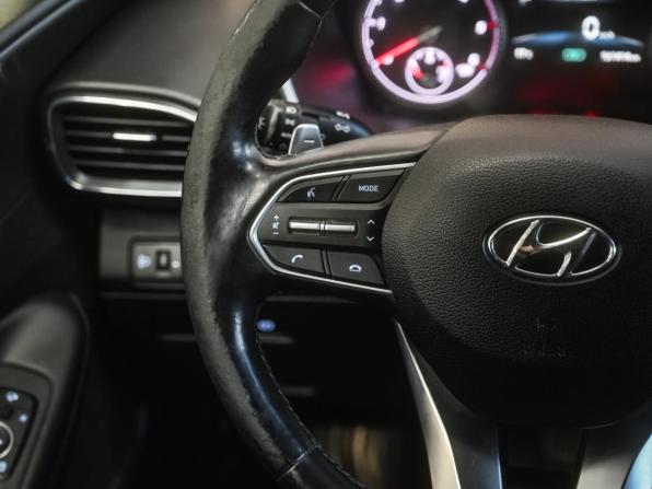 Hyundai Santa Fe IV Рестайлинг с пробегом 2021 года, цена 2 899 000 рублей, 161414 км, внедорожник, Автокод Объявления