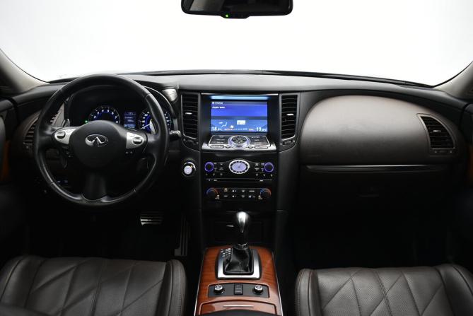 Infiniti QX70 с пробегом 2017 года, цена 2 950 000 рублей, 101897 км, внедорожник, Автокод Объявления