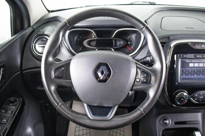 Renault Kaptur I с пробегом 2018 года, цена 1 359 000 рублей, 157000 км, внедорожник, Автокод Объявления