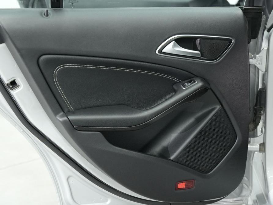 Mercedes-Benz CLA I (C117 X117) Новосибирск  - изображение 8
