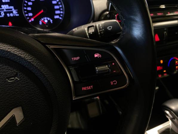 Kia Cerato IV Рестайлинг с пробегом 2021 года, цена 2 110 000 рублей, 91810 км, седан, Автокод Объявления