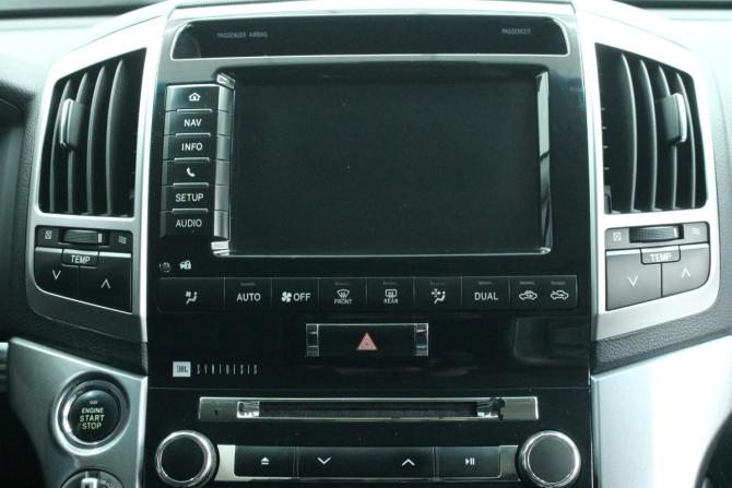 Toyota Land Cruiser 200 Series Рестайлинг 1 с пробегом 2013 года, цена 3 125 000 рублей, 473529 км, внедорожник, Автокод Объявления