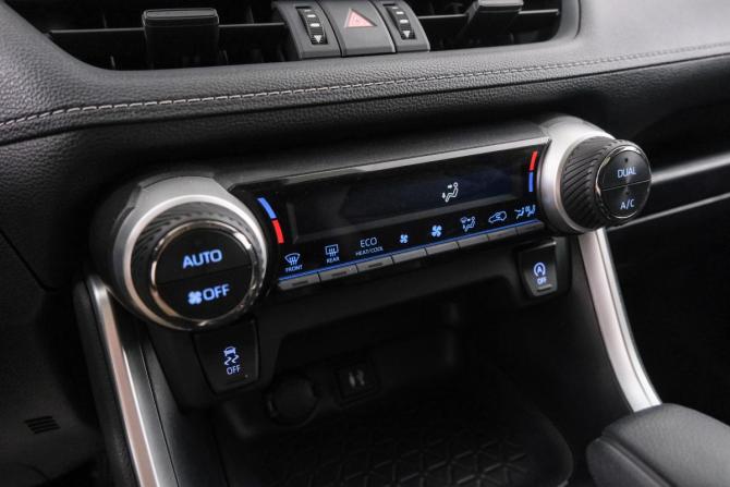 Toyota RAV4 V (XA50) с пробегом 2021 года, цена 3 549 000 рублей, 39000 км, внедорожник, Автокод Объявления