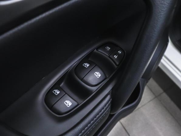 Nissan Qashqai II Рестайлинг с пробегом 2022 года, цена 2 499 000 рублей, 30832 км, внедорожник, Автокод Объявления