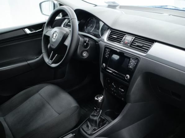Skoda Rapid I Рестайлинг с пробегом 2018 года, цена 594 000 рублей, 180054 км, лифтбек, Автокод Объявления
