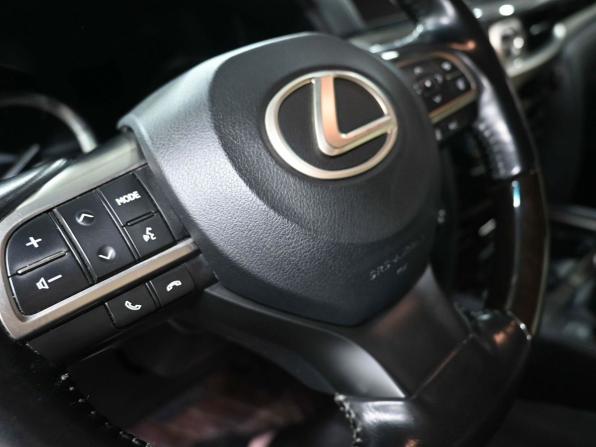 Lexus LX III Рестайлинг 2 с пробегом 2017 года, цена 6 999 900 рублей, 149005 км, внедорожник, Автокод Объявления