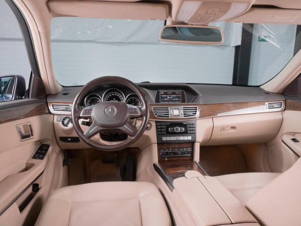 Mercedes-Benz E-Класс IV (W212 S212 C207) Рестайлинг с пробегом 2013 года, цена 2 429 000 рублей, 91240 км, седан, Автокод Объявления