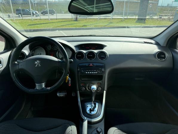 Peugeot 308 I Рестайлинг с пробегом 2012 года, цена 465 000 рублей, 189700 км, хэтчбек, Автокод Объявления