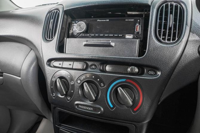 Toyota FunCargo с пробегом 2000 года, цена 399 000 рублей, 476600 км, компактвэн, Автокод Объявления