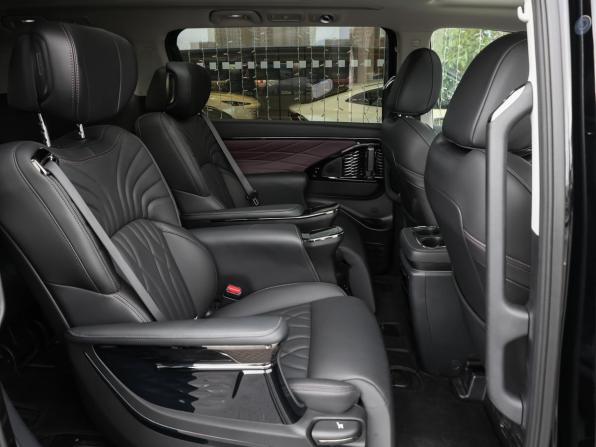 GAC M8 с пробегом 2026 года, цена 4 898 000 рублей, 6455 км, минивэн, Автокод Объявления