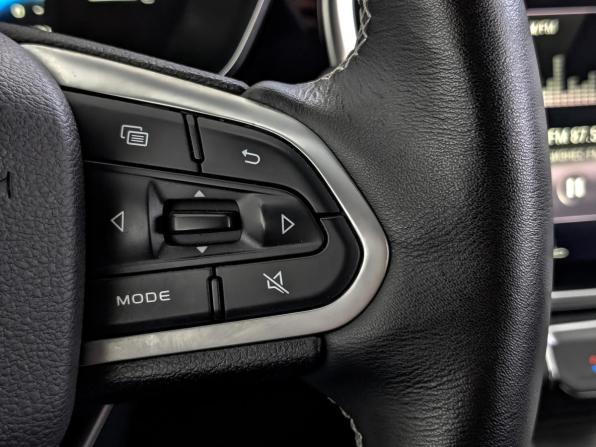 Geely Atlas Pro с пробегом 2022 года, цена 1 800 000 рублей, 97461 км, внедорожник, Автокод Объявления