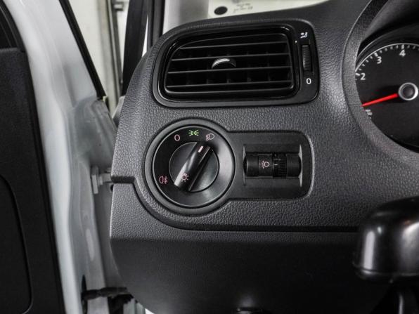 Volkswagen Polo V Рестайлинг с пробегом 2019 года, цена 1 198 000 рублей, 110883 км, седан, Автокод Объявления