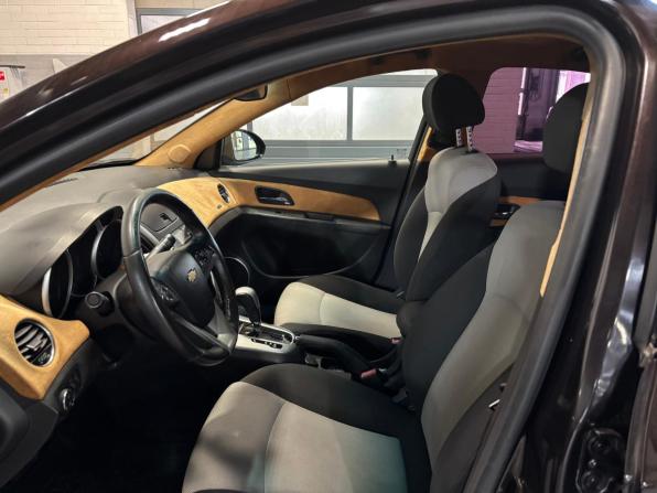 Chevrolet Cruze I Рестайлинг с пробегом 2014 года, цена 599 000 рублей, 190000 км, седан, Автокод Объявления