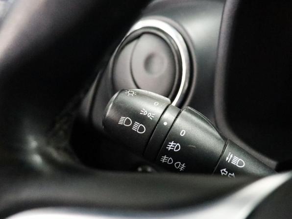 Renault Sandero II Рестайлинг с пробегом 2019 года, цена 999 000 рублей, 152772 км, хэтчбек, Автокод Объявления
