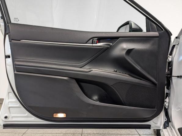 Toyota Camry VIII (XV70) Рестайлинг с пробегом 2021 года, цена 2 775 000 рублей, 170661 км, седан, Автокод Объявления