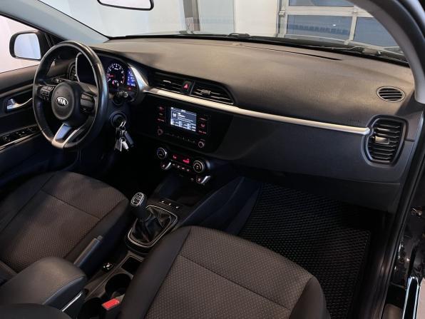 Kia Rio IV Рестайлинг с пробегом 2021 года, цена 1 655 000 рублей, 98445 км, седан, Автокод Объявления