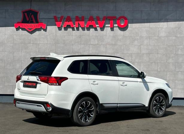 Mitsubishi Outlander III Рестайлинг 3 с пробегом 2021 года, цена 2 270 000 рублей, 87540 км, внедорожник, Автокод Объявления