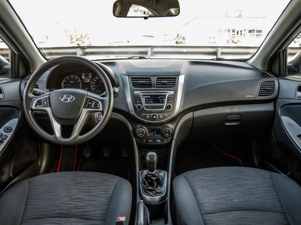 Hyundai Solaris I Рестайлинг с пробегом 2015 года, цена 824 000 рублей, 134362 км, седан, Автокод Объявления