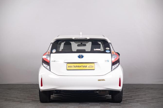 Toyota Aqua I Рестайлинг 2 с пробегом 2019 года, цена 1 099 000 рублей, 160000 км, хэтчбек, Автокод Объявления