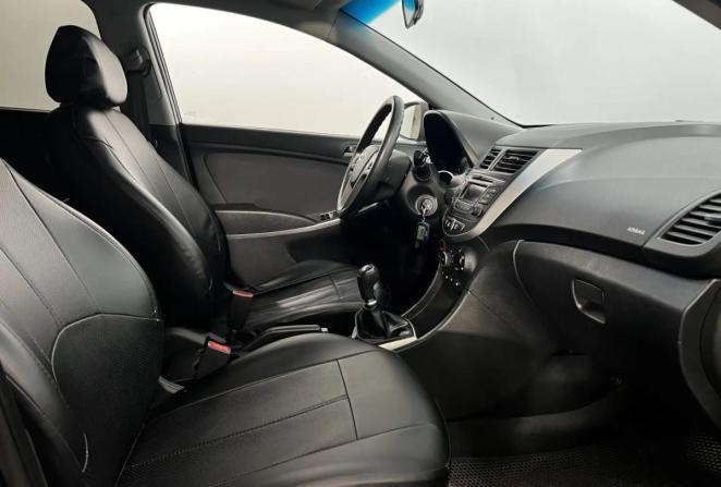 Hyundai Solaris I Рестайлинг с пробегом 2016 года, цена 990 000 рублей, 110360 км, хэтчбек, Автокод Объявления
