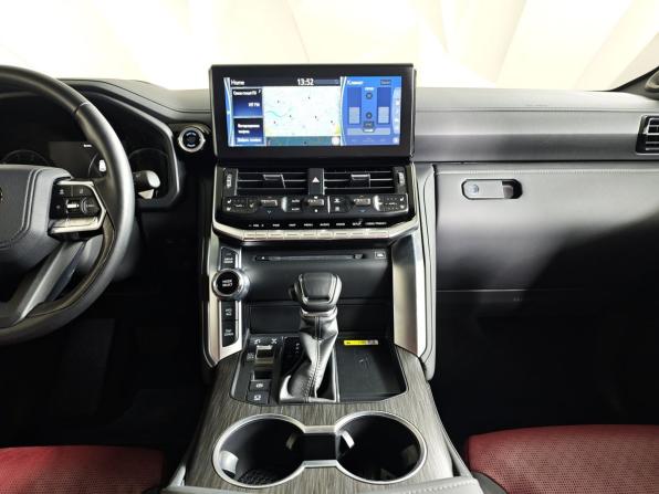 Toyota Land Cruiser 300 Series с пробегом 2024 года, цена 11 500 000 рублей, 51124 км, внедорожник, Автокод Объявления