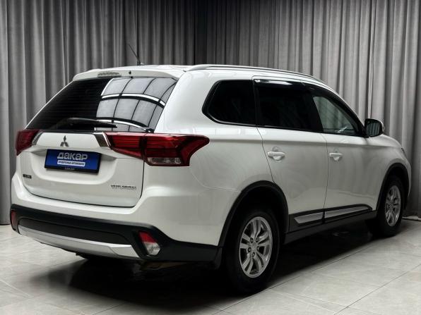 Mitsubishi Outlander III Рестайлинг 2 с пробегом 2016 года, цена 1 949 000 рублей, 158615 км, внедорожник, Автокод Объявления