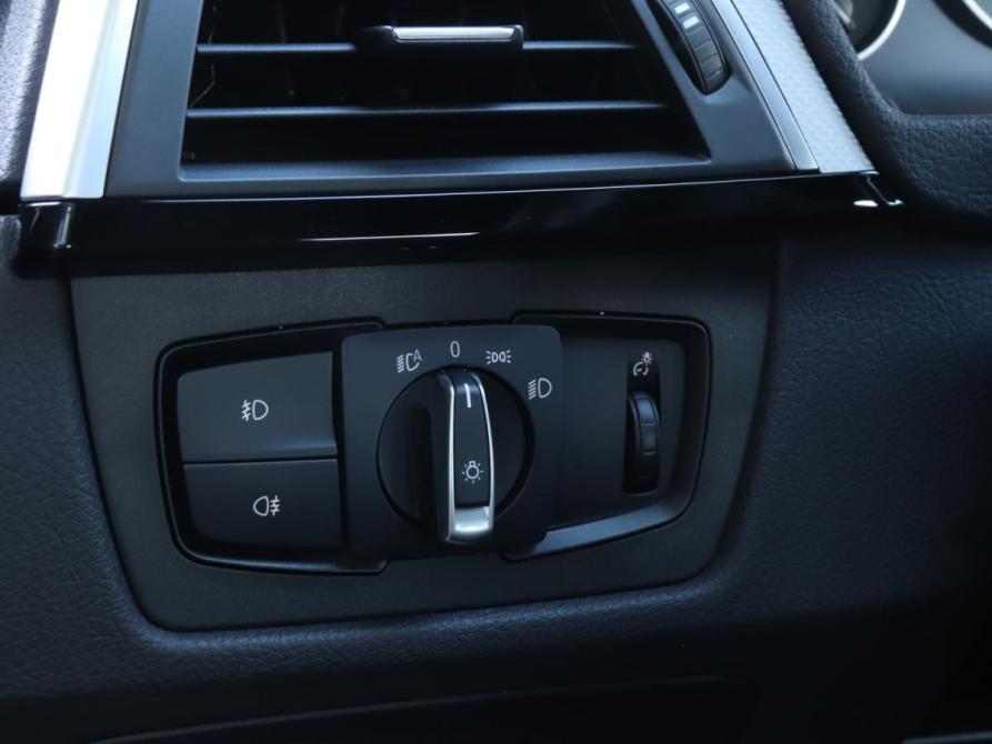 BMW 3 серии VI (F3x) Рестайлинг Москва  - изображение 18