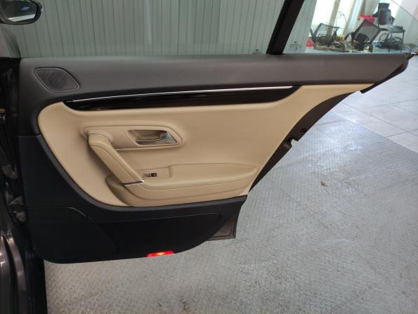Volkswagen Passat CC I Рестайлинг с пробегом 2012 года, цена 1 050 000 рублей, 220000 км, седан, Автокод Объявления