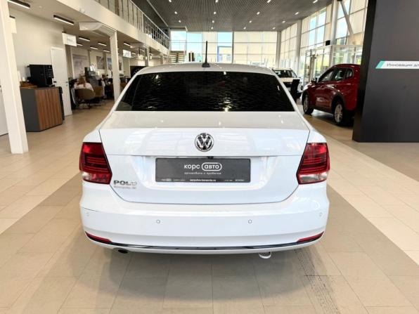 Volkswagen Polo V Рестайлинг с пробегом 2018 года, цена 799 900 рублей, 254218 км, седан, Автокод Объявления