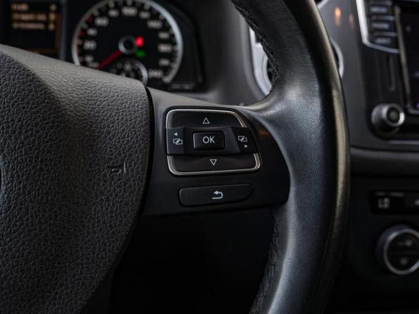Volkswagen Tiguan I Рестайлинг с пробегом 2016 года, цена 2 090 000 рублей, 140490 км, внедорожник, Автокод Объявления