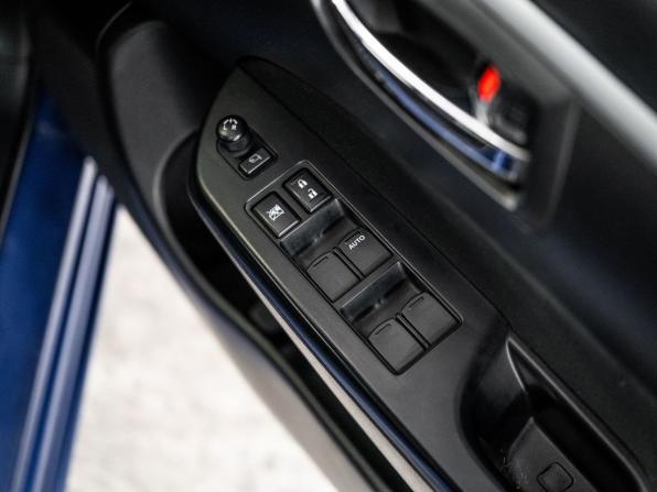 Suzuki Swift IV Рестайлинг с пробегом 2015 года, цена 845 000 рублей, 95080 км, хэтчбек, Автокод Объявления