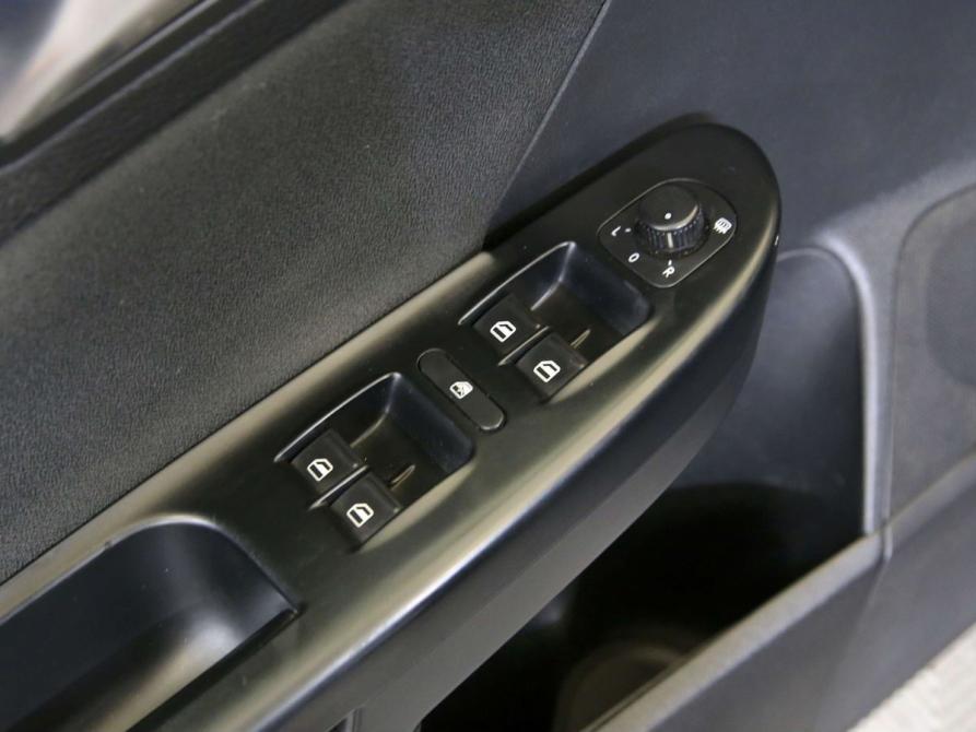 Volkswagen Passat B6 Санкт-Петербург  - изображение 19