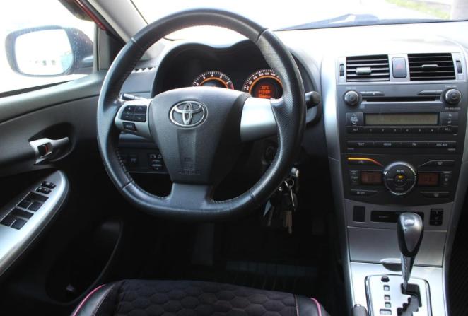 Toyota Corolla X (E140 E150) Рестайлинг с пробегом 2010 года, цена 950 000 рублей, 243843 км, седан, Автокод Объявления