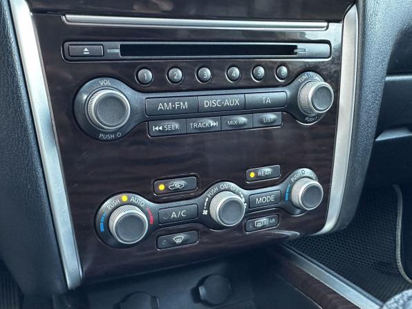 Nissan Pathfinder IV с пробегом 2015 года, цена 1 325 000 рублей, 228504 км, внедорожник, Автокод Объявления