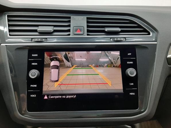 Volkswagen Tiguan II с пробегом 2019 года, цена 2 390 000 рублей, 84029 км, внедорожник, Автокод Объявления