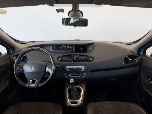 Renault Scenic III Рестайлинг 2 с пробегом 2014 года, цена 1 020 000 рублей, 261800 км, компактвэн, Автокод Объявления