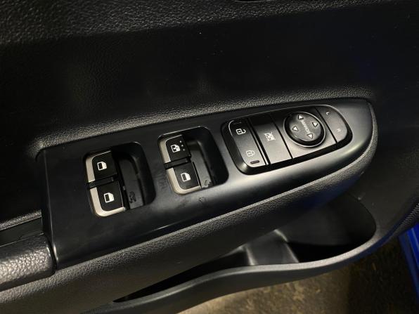 Kia Rio IV с пробегом 2019 года, цена 1 379 000 рублей, 139219 км, седан, Автокод Объявления
