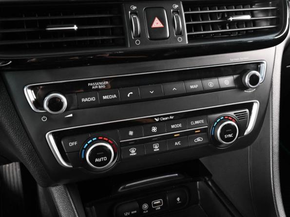 Kia Optima IV с пробегом 2017 года, цена 1 929 000 рублей, 142065 км, седан, Автокод Объявления