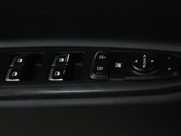 Kia Rio IV с пробегом 2018 года, цена 1 289 000 рублей, 82800 км, седан, Автокод Объявления