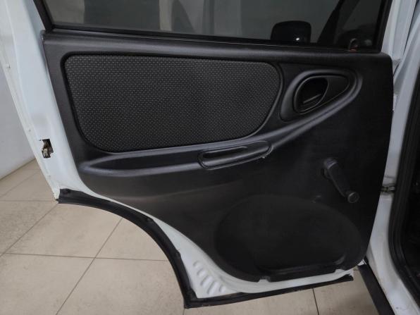 Chevrolet Niva I Рестайлинг с пробегом 2011 года, цена 450 000 рублей, 126197 км, внедорожник, Автокод Объявления
